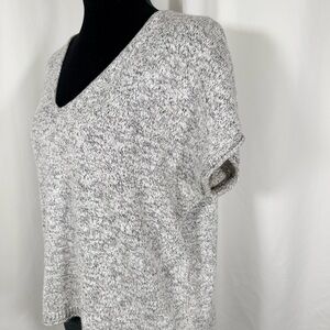 Madewell Marled V-Neck Knit Top - Gray & White